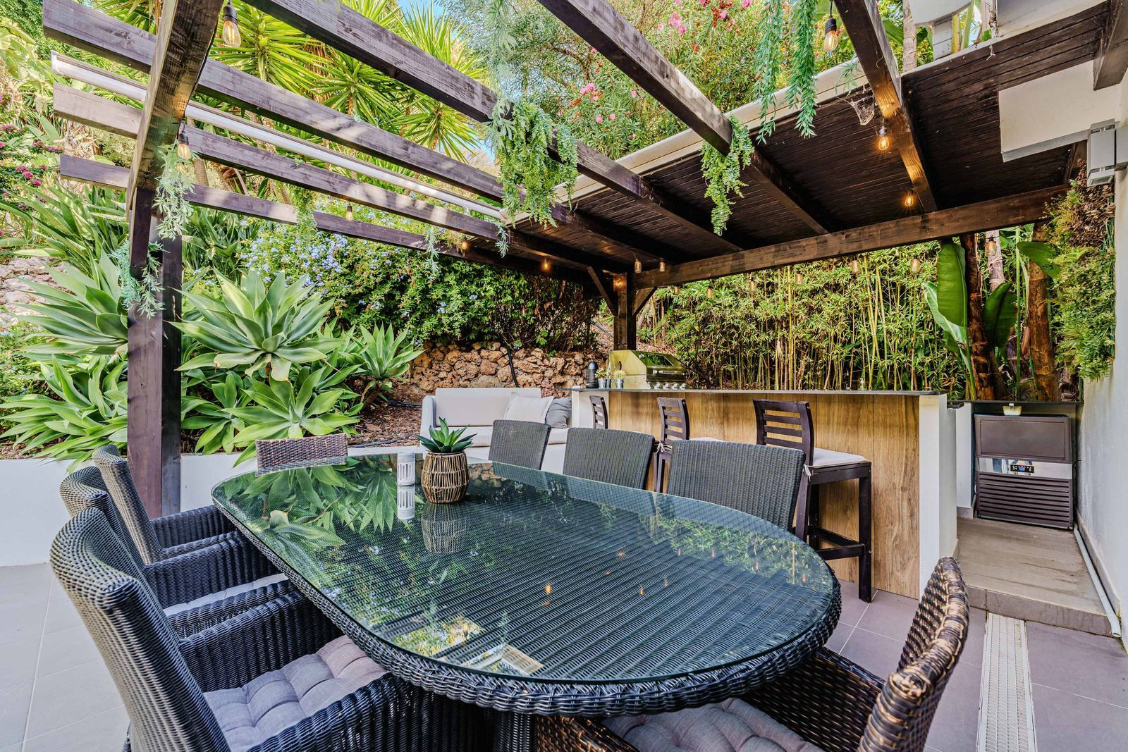 Image 48: detached villa For sale, Marbella, €2,200,000 [HFM-CL10189]