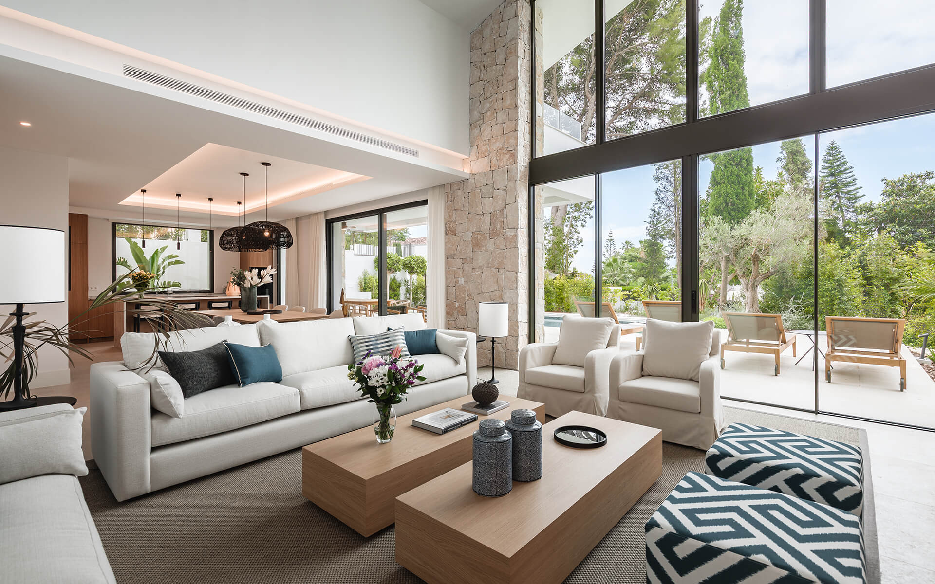 Image 22: detached villa For sale, San Pedro de Alcántara, €2,400,000 [HFM-N10087]