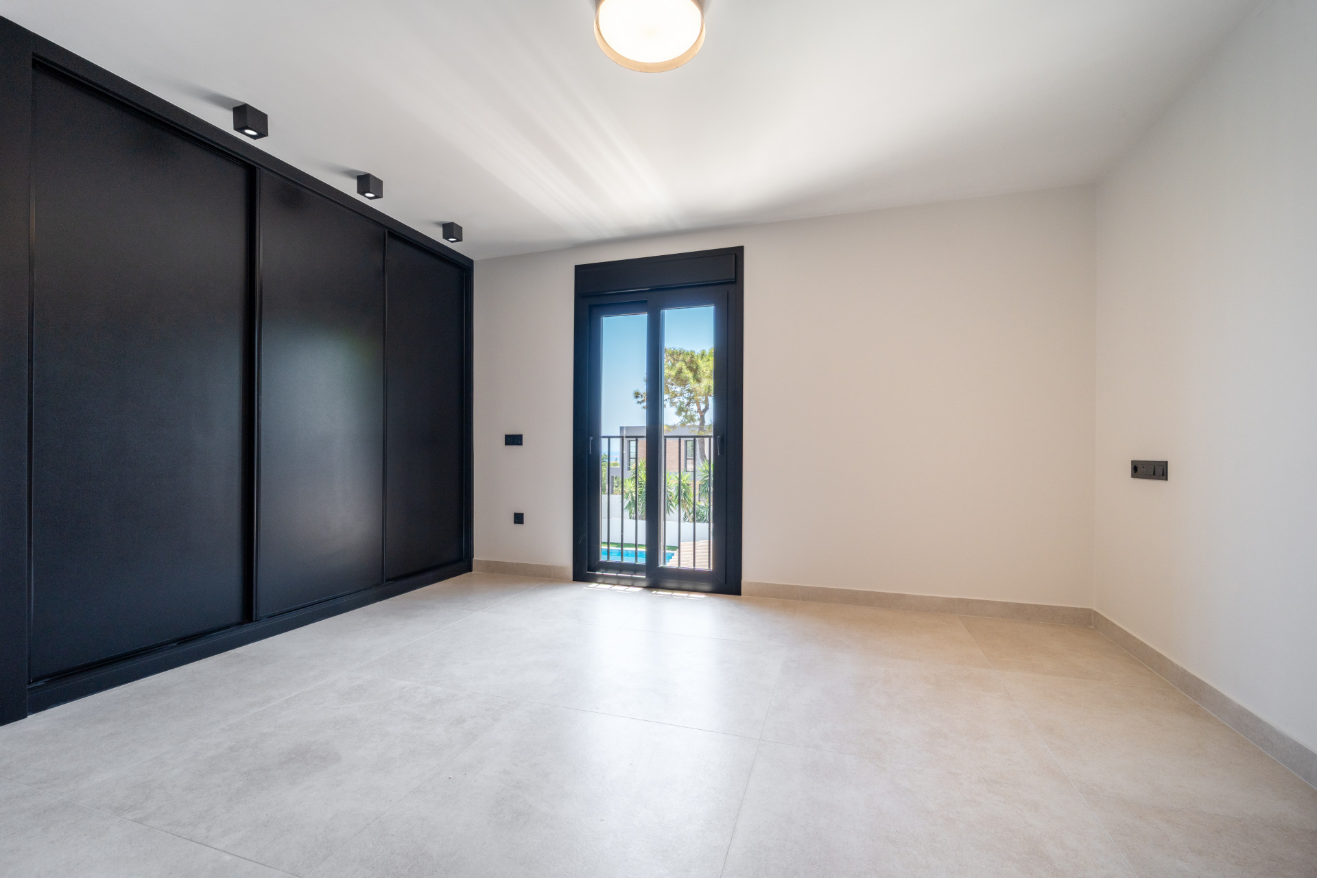 Image 40: detached villa For sale, Mijas Costa, €2,295,000 [HFM-CL10201]