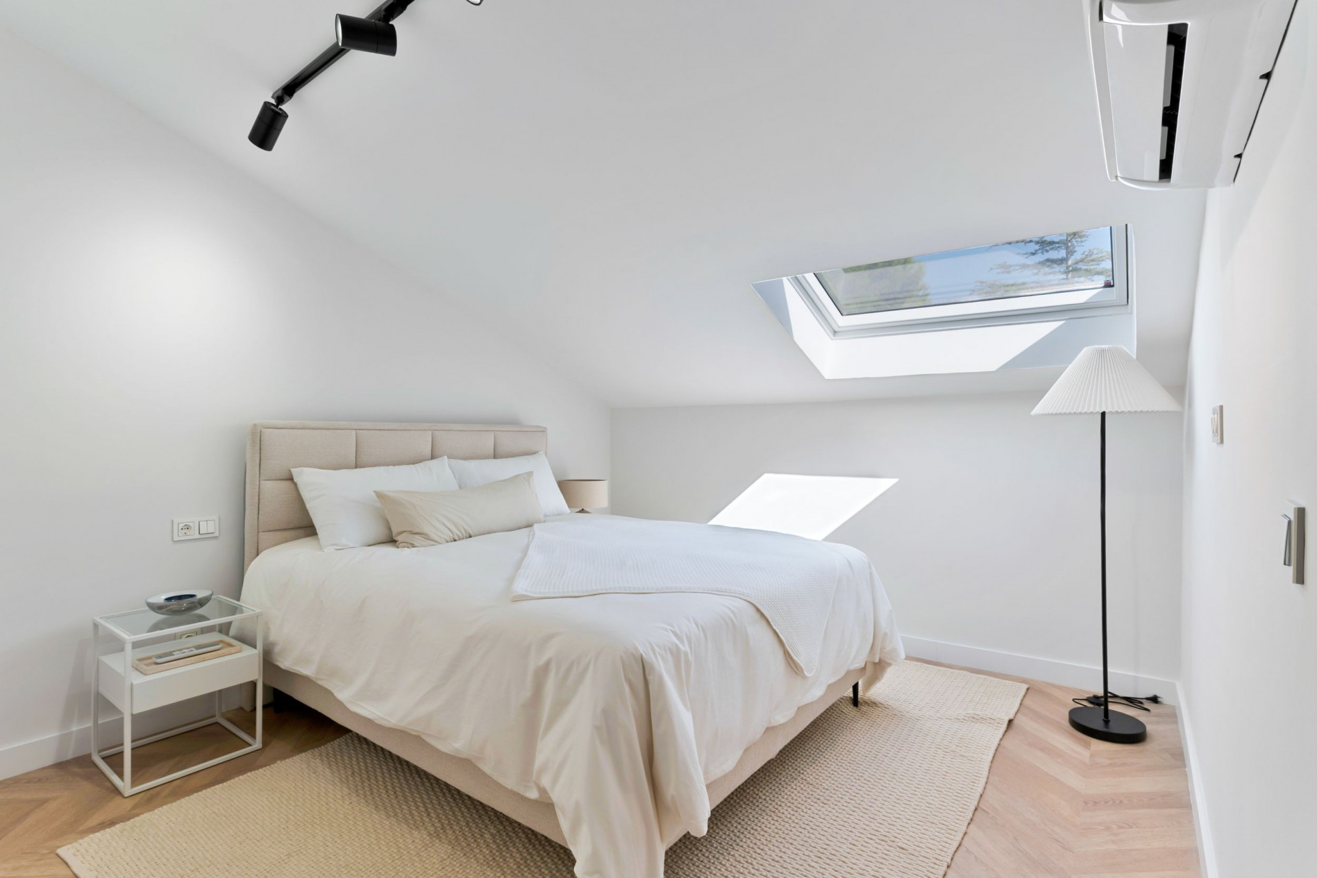 Image 32: townhouse For sale, The Golden Mile, €1,169,000 [HFM-CL10200]