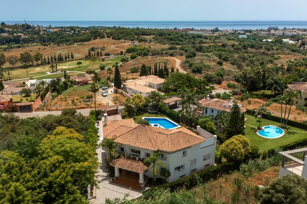 Image 38: detached villa For sale, Benahavís, €2,689,000 [HFM-CL10197]