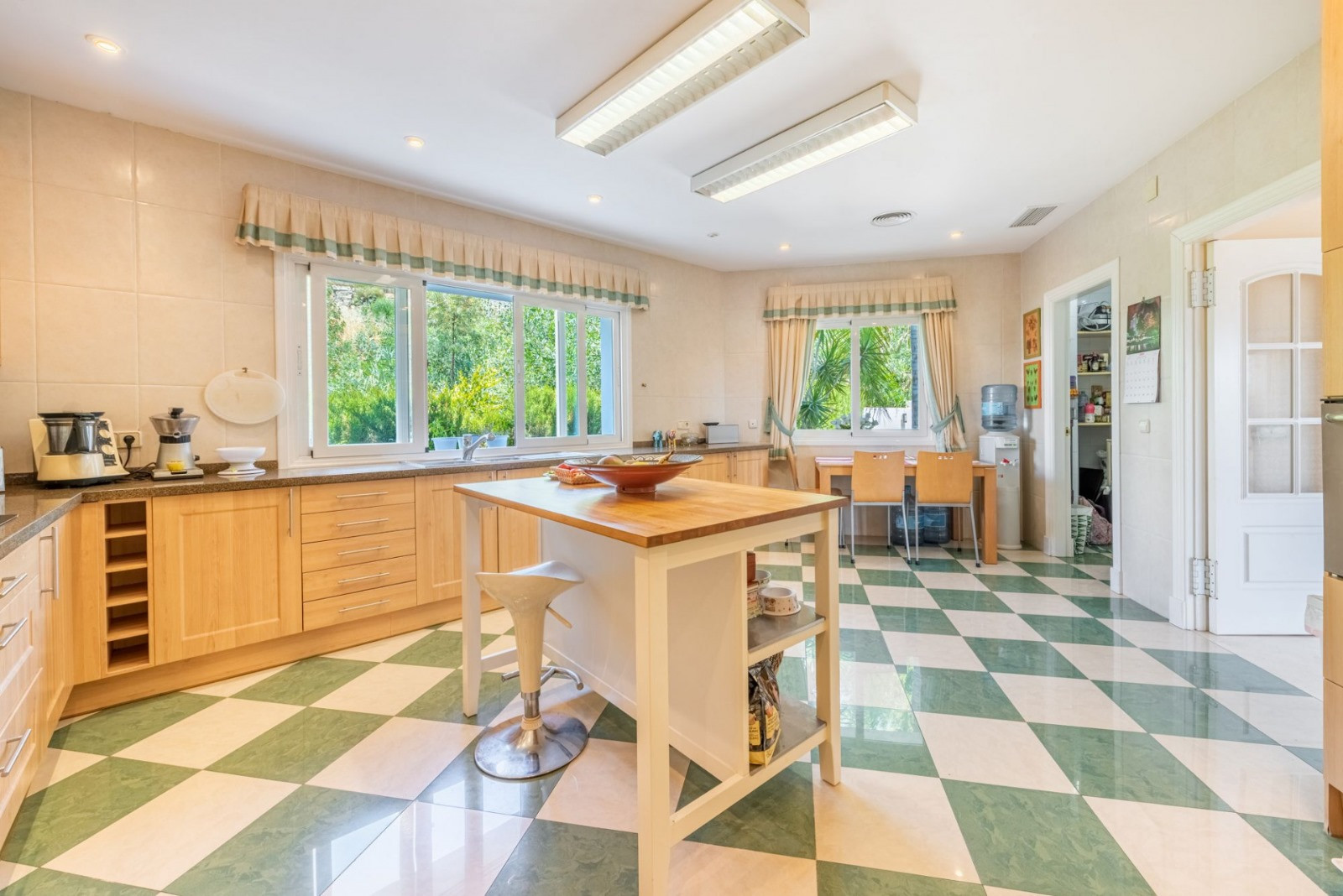 Image 38: detached villa For sale, Benahavís, €2,689,000 [HFM-CL10197]