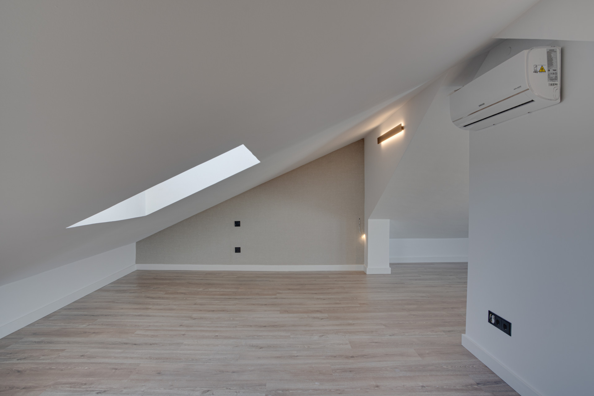 Image 35: villa - chalet For sale, Estepona, €1,595,000 [HFM-CL10227]