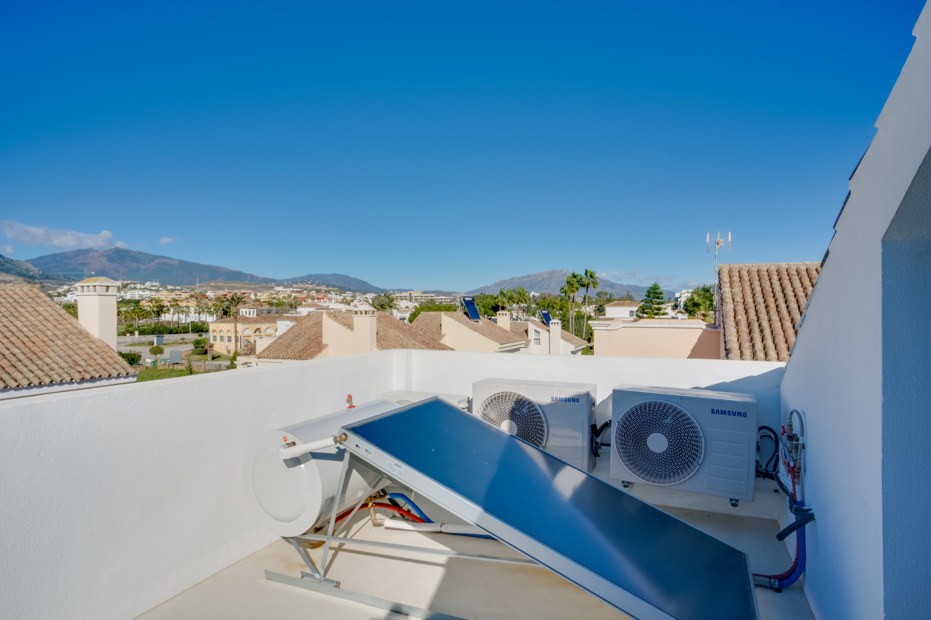 Image 35: villa - chalet For sale, Estepona, €1,595,000 [HFM-CL10227]