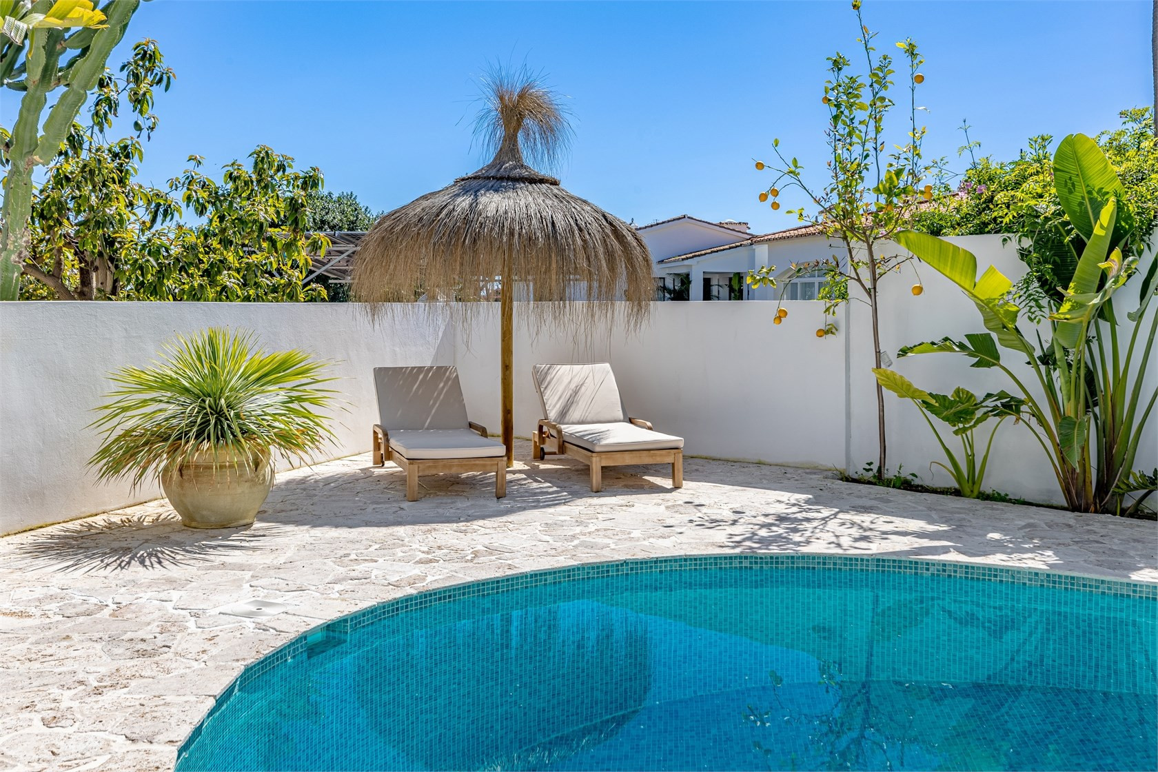 Image {index}: Detached Villa For sale, Nueva Andalucía, €1,795,000 [HFM-CL10228]