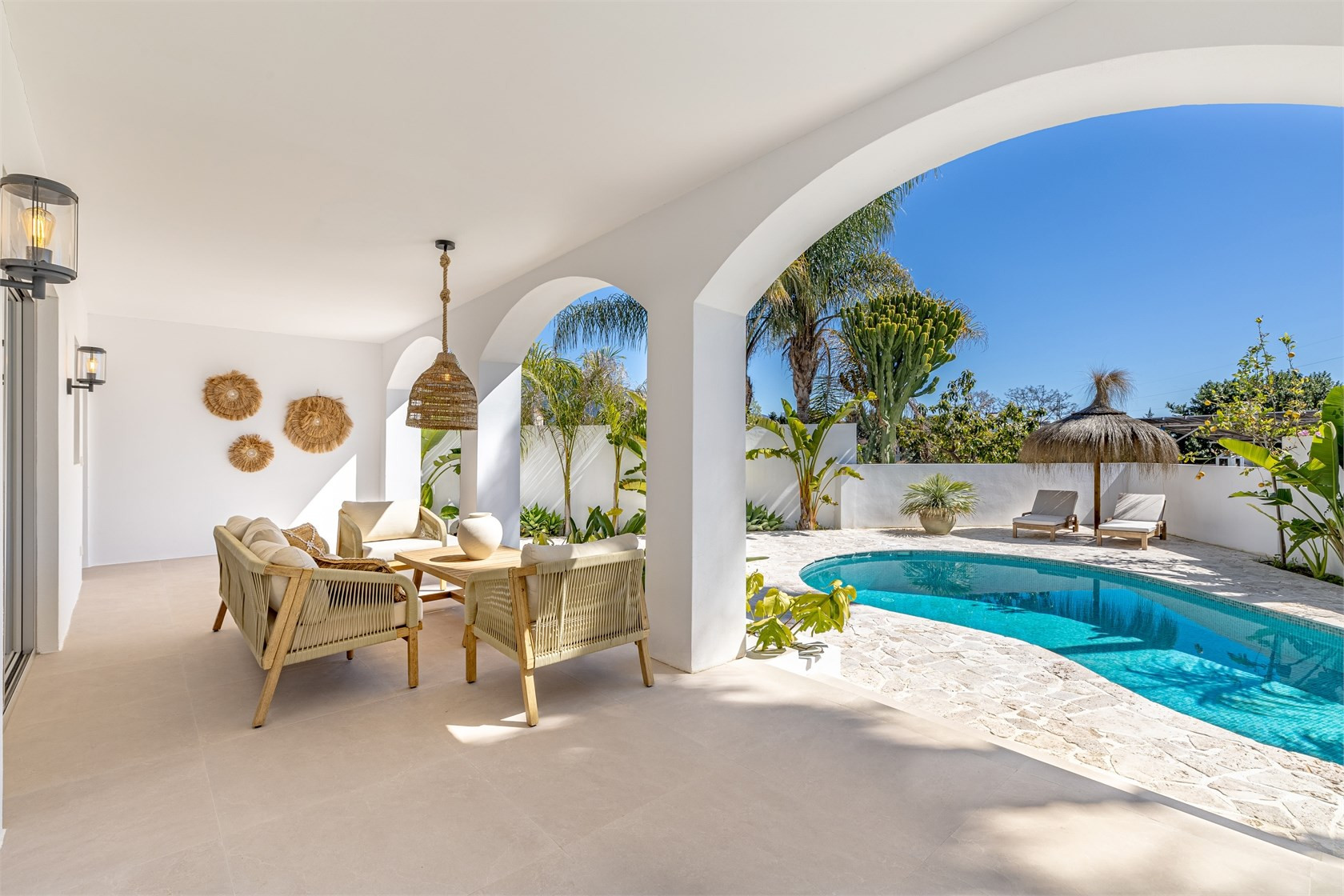 Image {index}: Detached Villa For sale, Nueva Andalucía, €1,795,000 [HFM-CL10228]