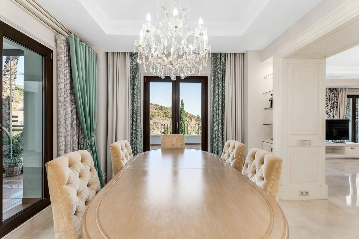 Image {index}: Detached Villa For sale, Benahavís, €1,595,000 [HFM-CL10229]