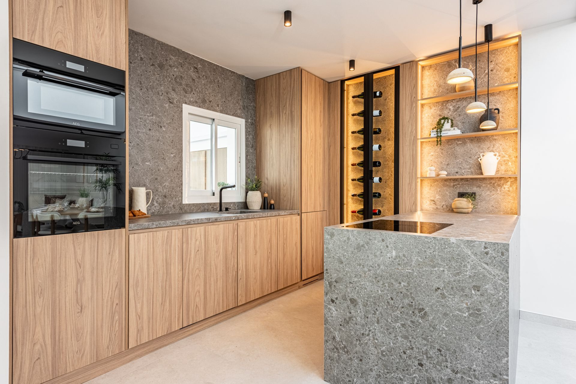 Image {index}: Semi-detached House For sale, Nueva Andalucía, €1,349,000 [HFM-CL10234]