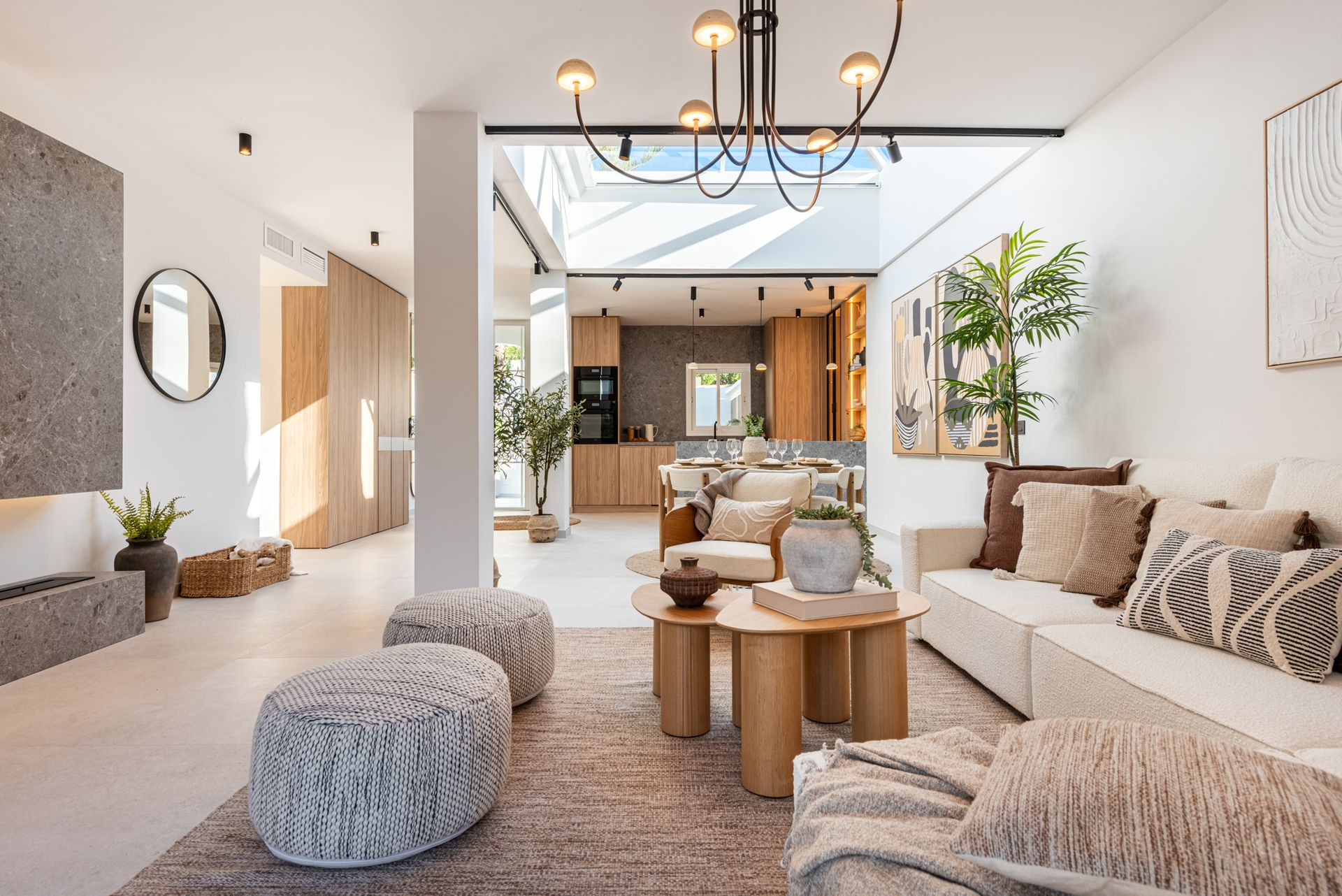 Image {index}: Semi-detached House For sale, Nueva Andalucía, €1,349,000 [HFM-CL10234]