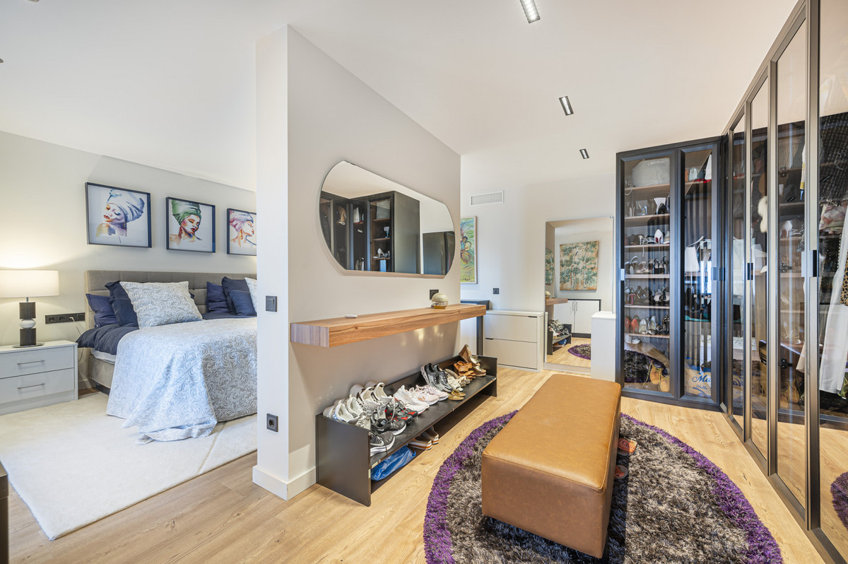 Image 40: detached villa For sale, Marbella, €2,590,000 [HFM-CL10223]