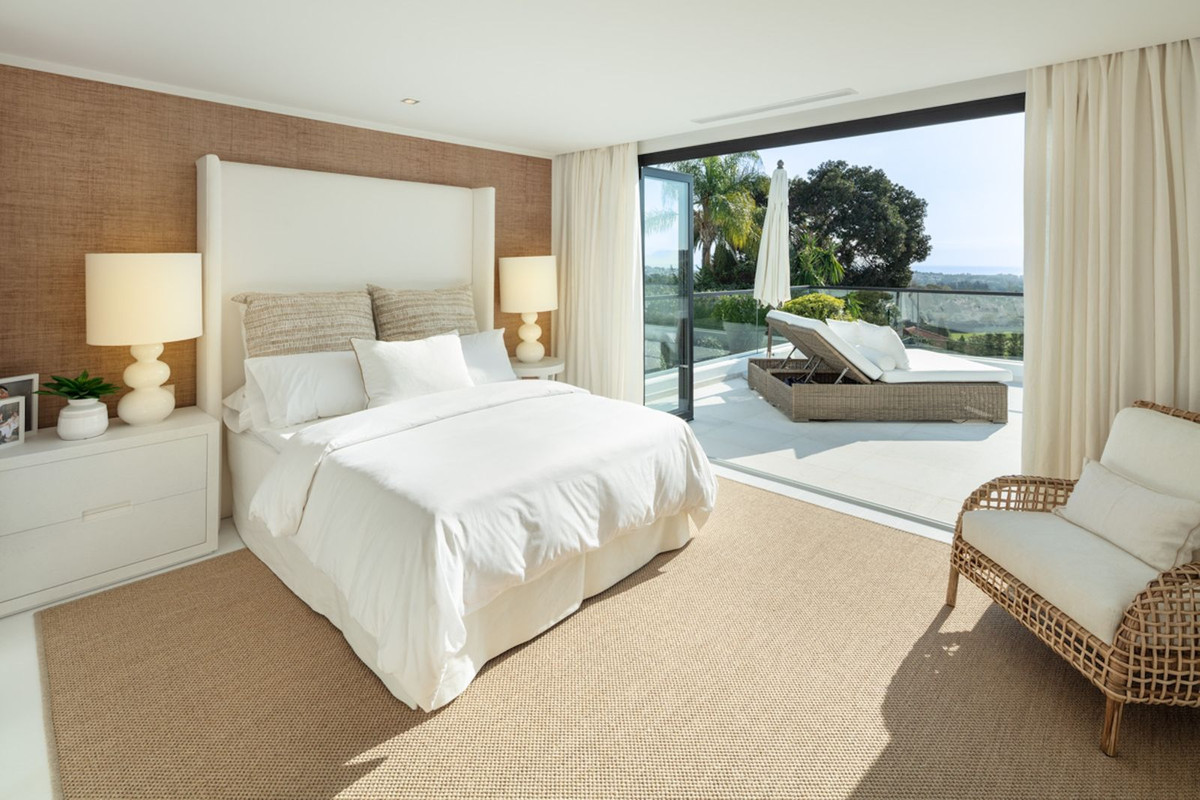 Image 45: detached villa For sale, Nueva Andalucía, €10,950,000 [HFM-C40244]