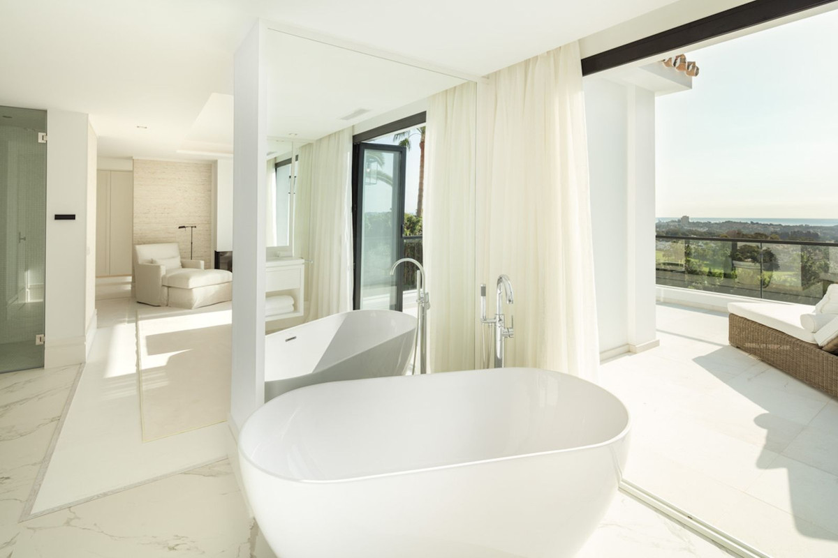 Image 45: detached villa For sale, Nueva Andalucía, €10,950,000 [HFM-C40244]