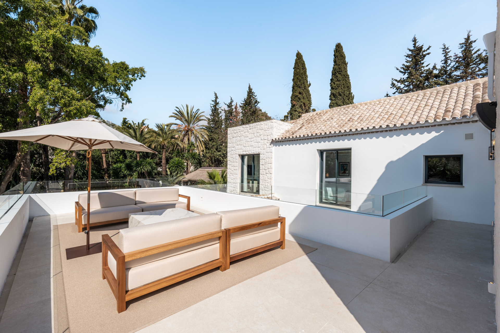 Image 47: detached villa For sale, Nueva Andalucía, €8,300,000 [HFM-C40243]