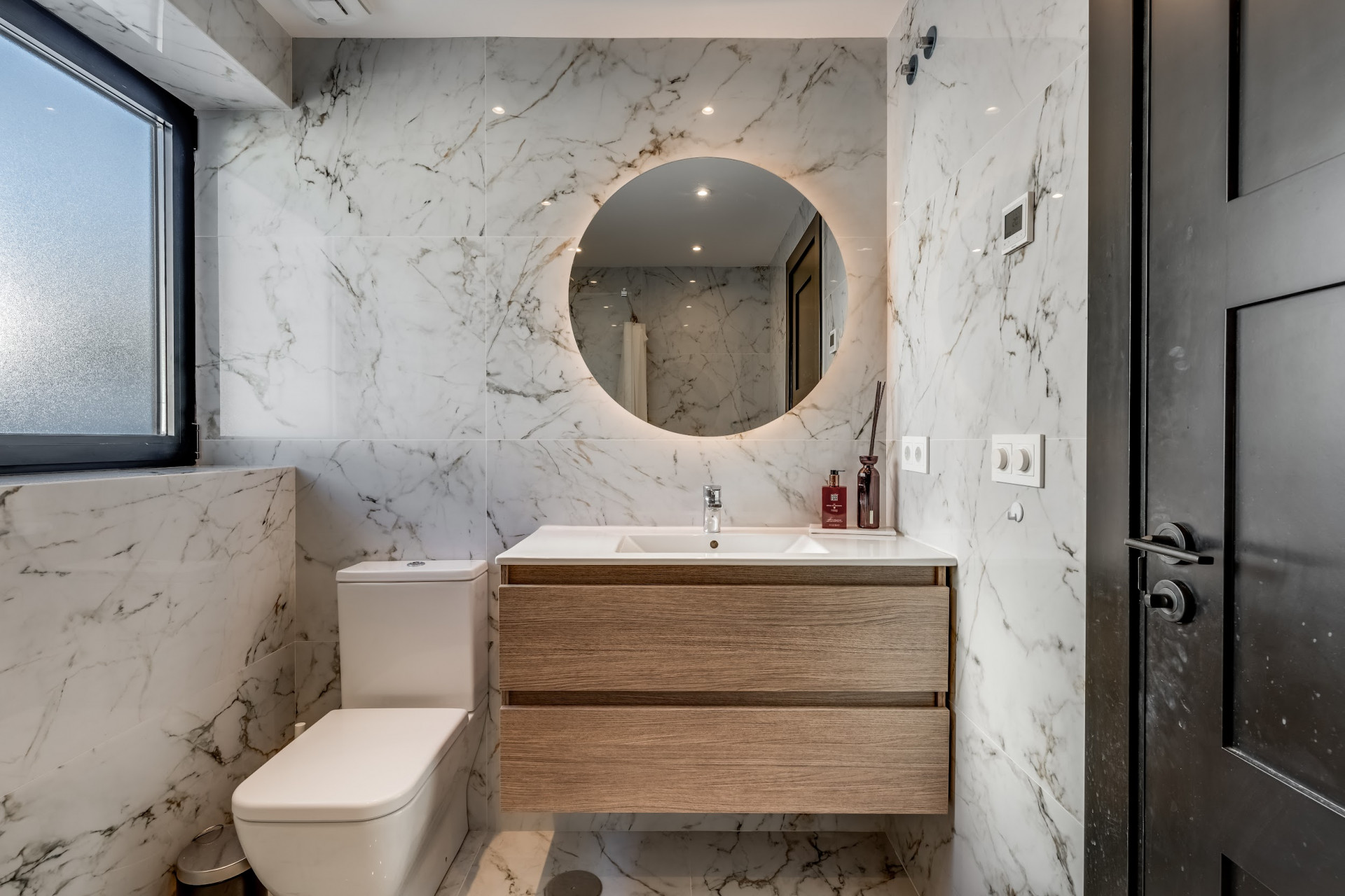 Image 44: detached villa For sale, Nueva Andalucía, €1,894,000 [HFM-CL10219]