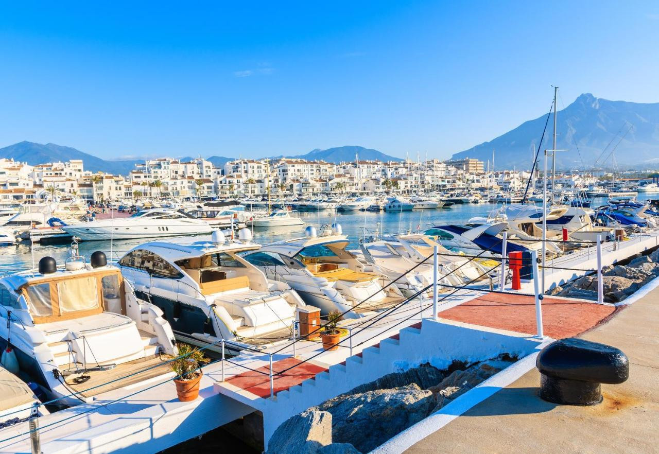 Image 30: townhouse For sale, Marbella, €1,400,000 [HFM-CL10218]