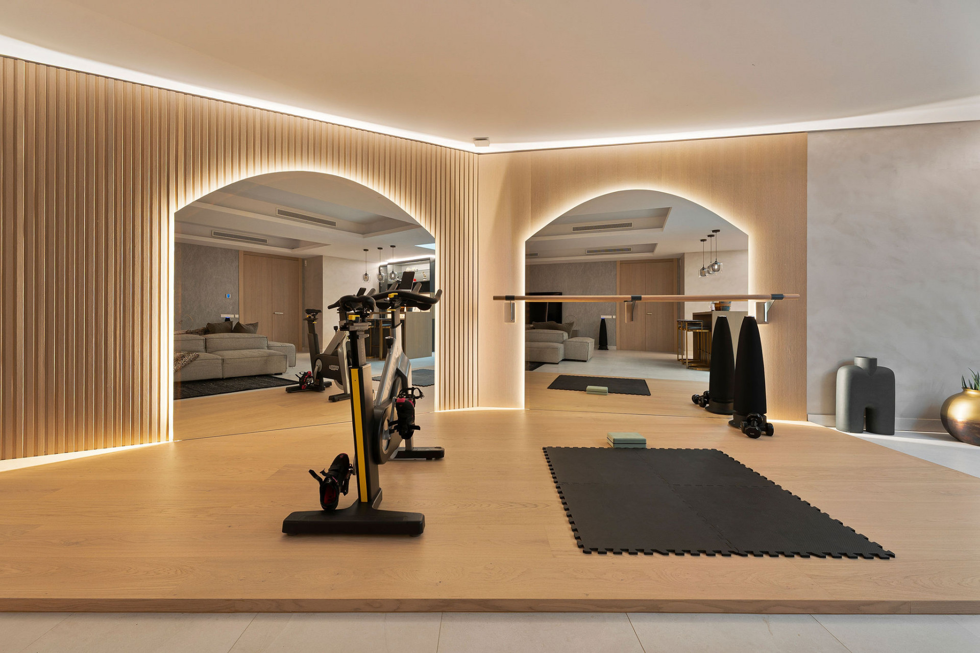 Image {index}: Semi-detached House For sale, Nueva Andalucía, €4,650,000 [HFM-C40247]