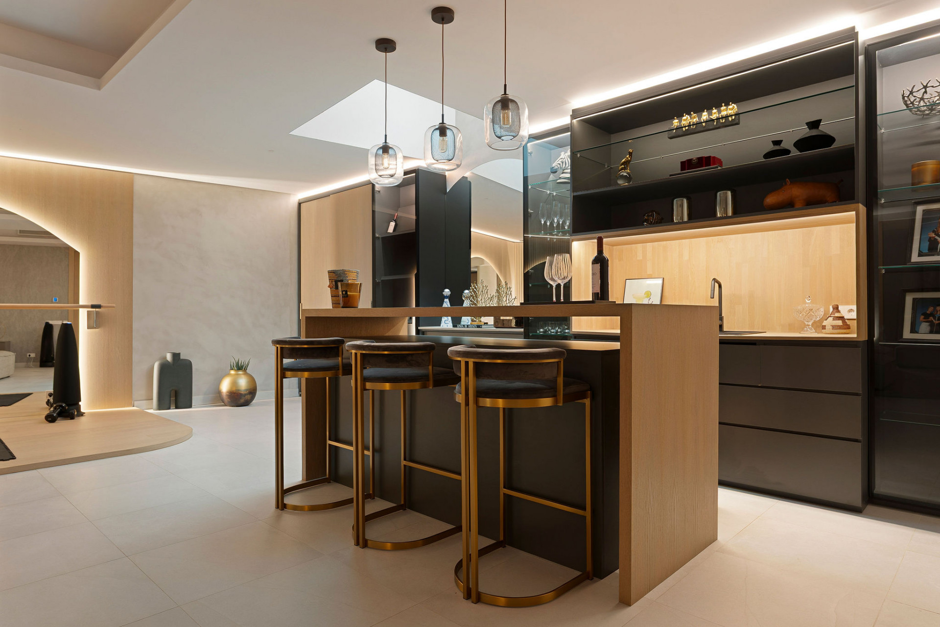 Image {index}: Semi-detached House For sale, Nueva Andalucía, €4,650,000 [HFM-C40247]