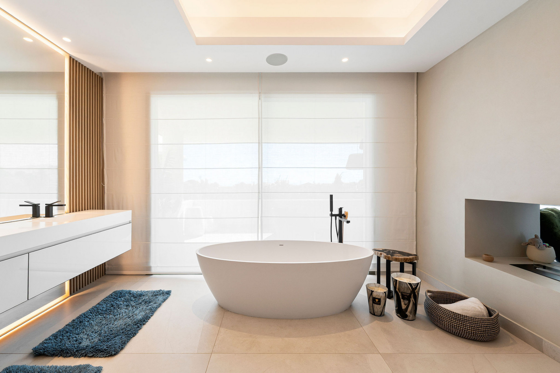 Image {index}: Semi-detached House For sale, Nueva Andalucía, €4,650,000 [HFM-C40247]