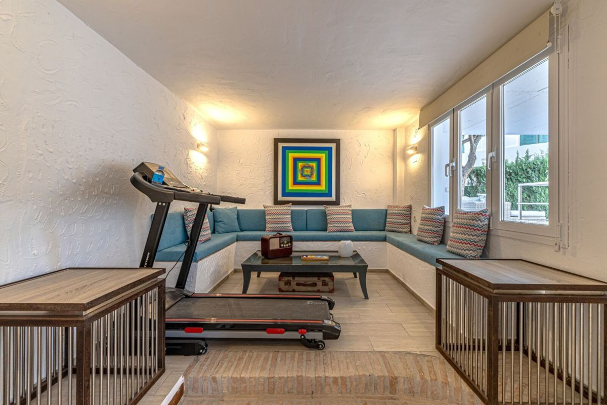 Image 52: detached villa For sale, Marbella, €2,795,000 [HFM-CL10226]