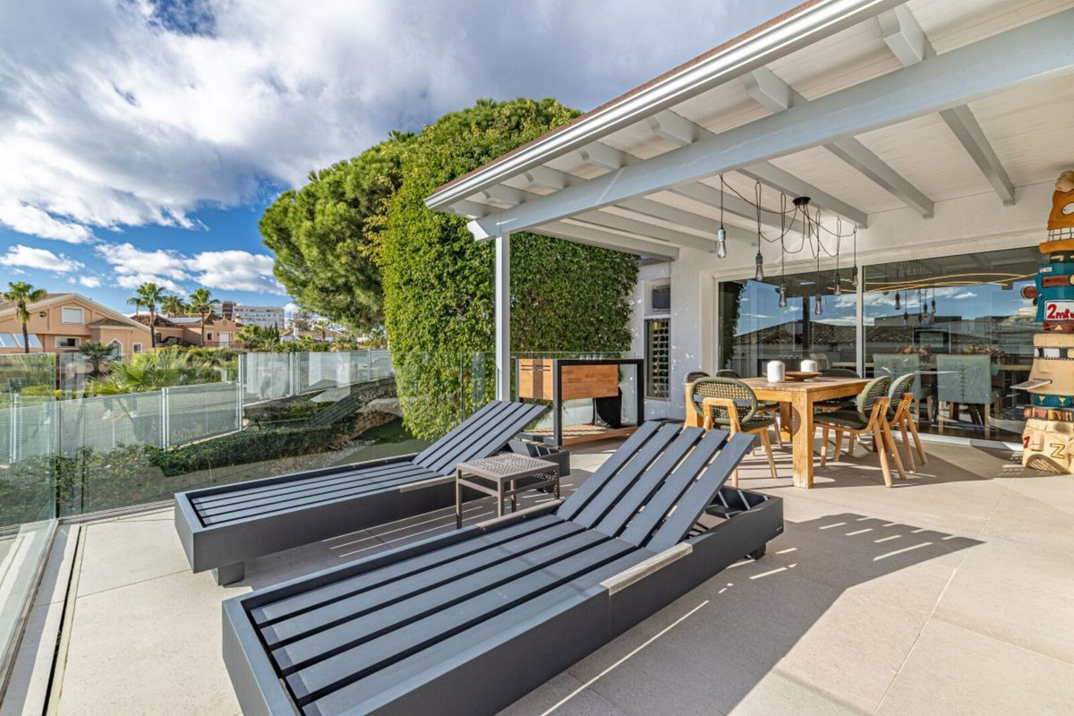 Image 52: detached villa For sale, Marbella, €2,795,000 [HFM-CL10226]