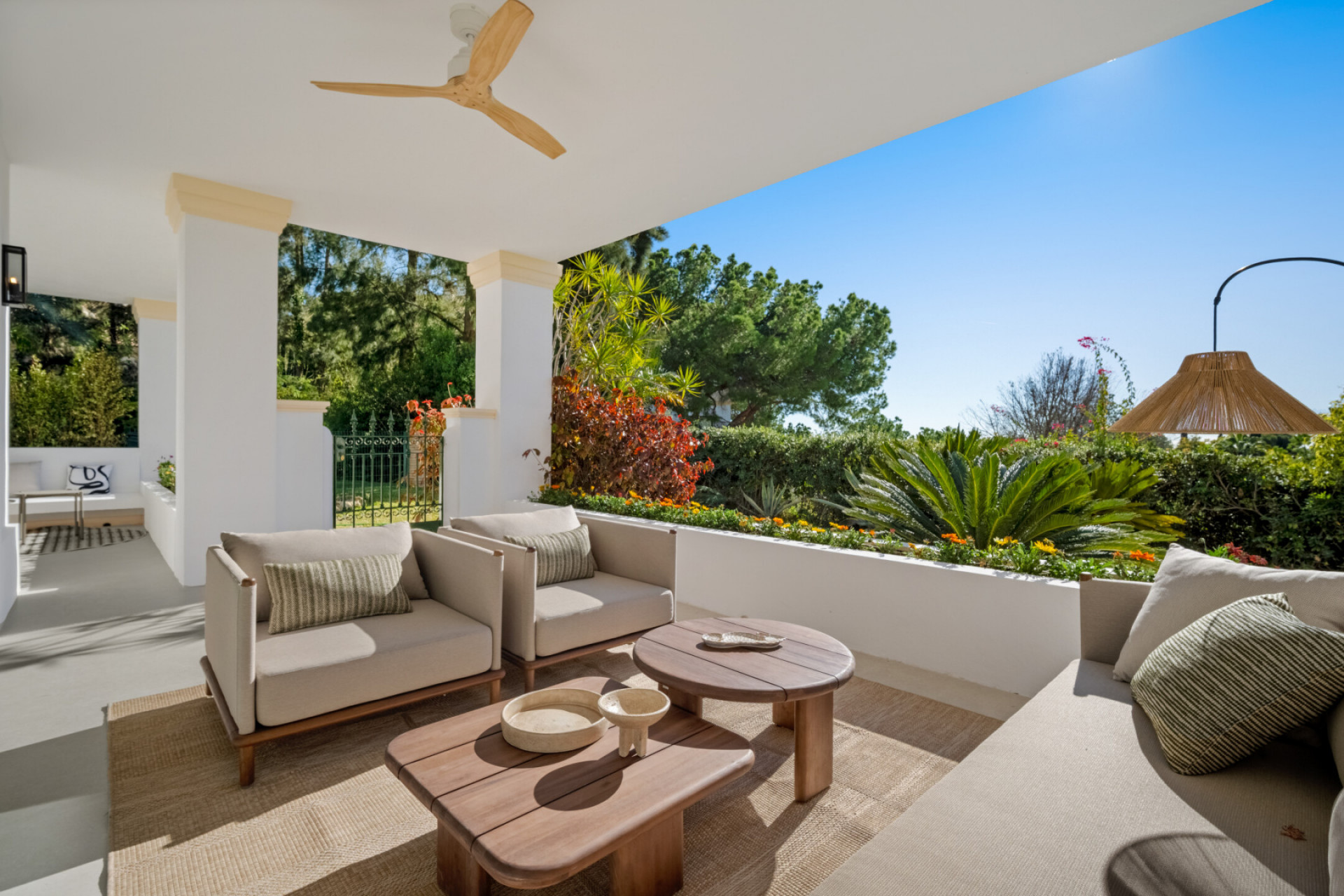 Image {index}: Ground Floor Apartment For sale, The Golden Mile, €2,450,000 [HFM-C40254]