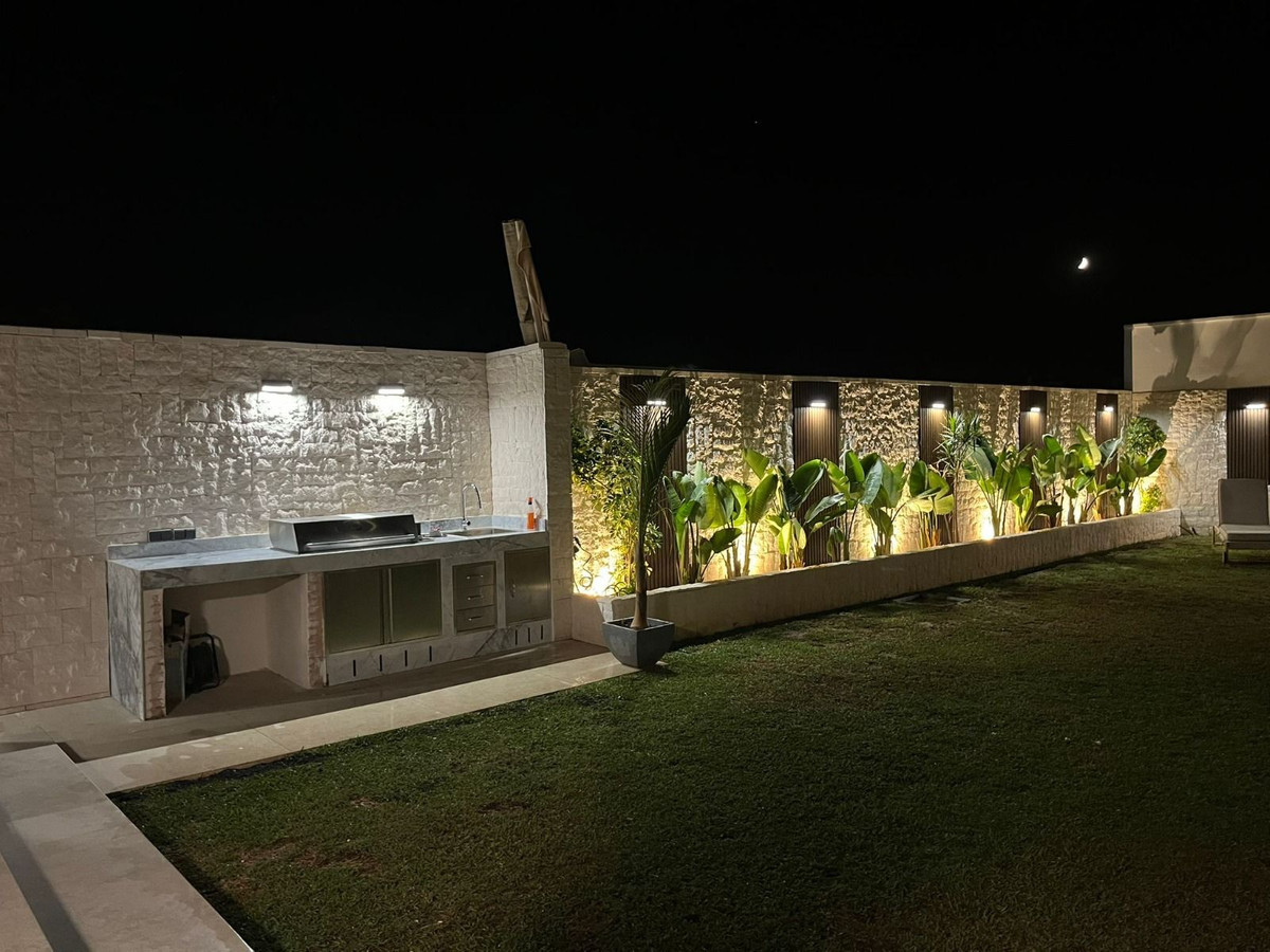 Image {index}: Detached Villa For sale, Estepona, €1,690,000 [HFM-CL10251]