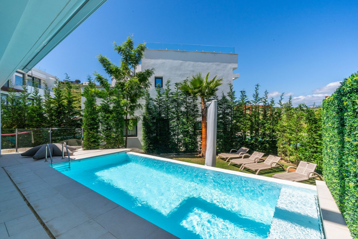 Image {index}: Detached Villa For sale, Mijas Costa, €1,150,000 [HFM-CL10246]