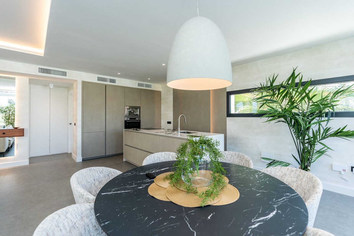 Image {index}: Detached Villa For sale, Mijas Costa, €1,150,000 [HFM-CL10246]