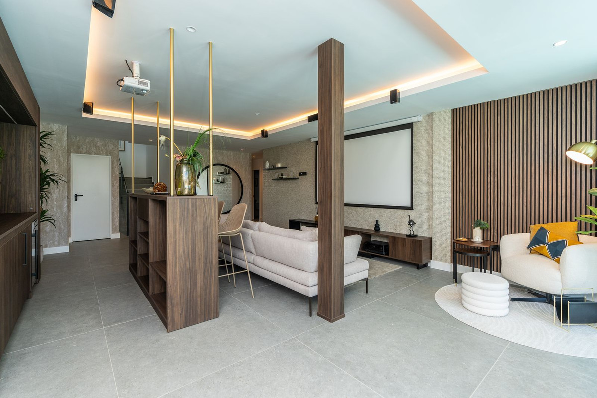 Image {index}: Detached Villa For sale, Mijas Costa, €1,150,000 [HFM-CL10246]