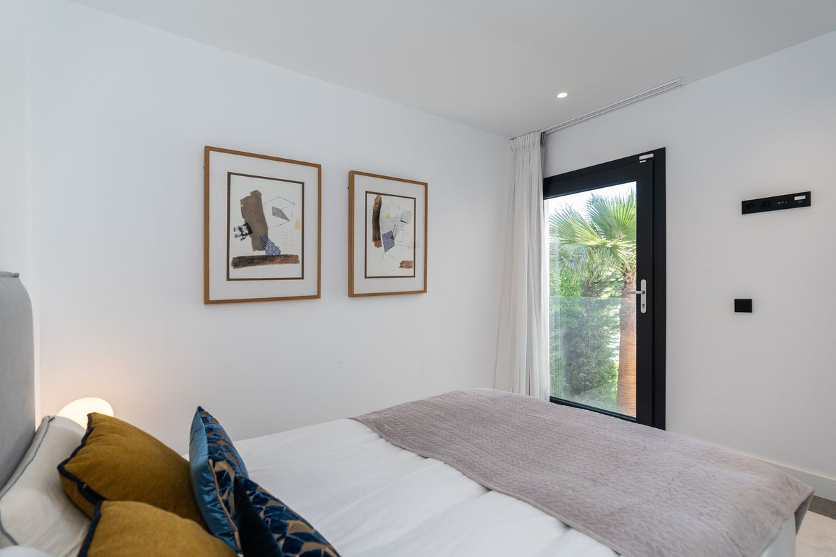 Image {index}: Detached Villa For sale, Mijas Costa, €1,150,000 [HFM-CL10246]