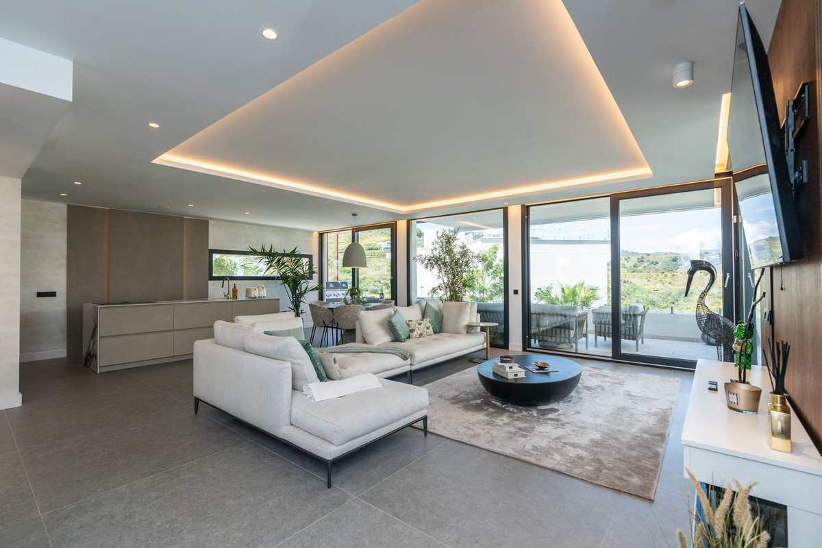 Image {index}: Detached Villa For sale, Mijas Costa, €1,150,000 [HFM-CL10246]