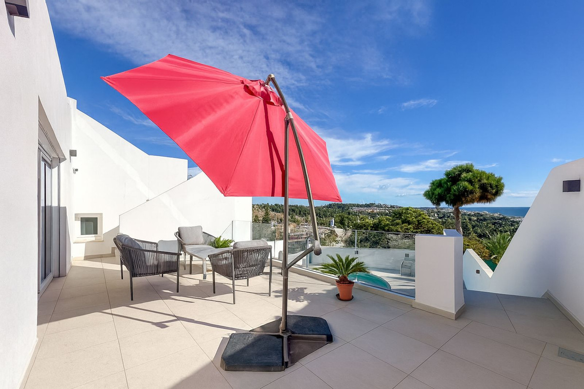 Image {index}: Detached Villa For sale, Mijas Costa, €1,180,000 [HFM-CL10247]