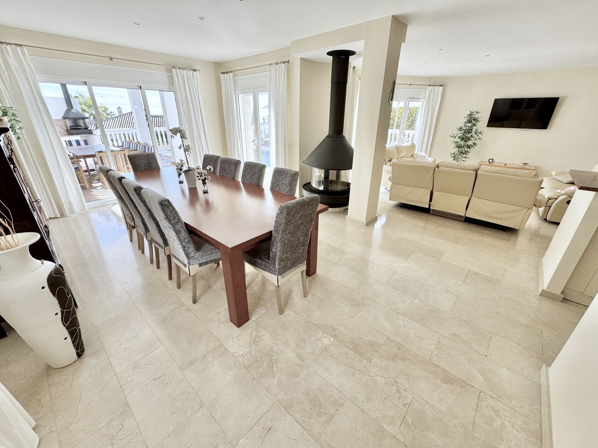 Image {index}: Detached Villa For sale, Mijas Costa, €1,595,000 [HFM-CL10248]