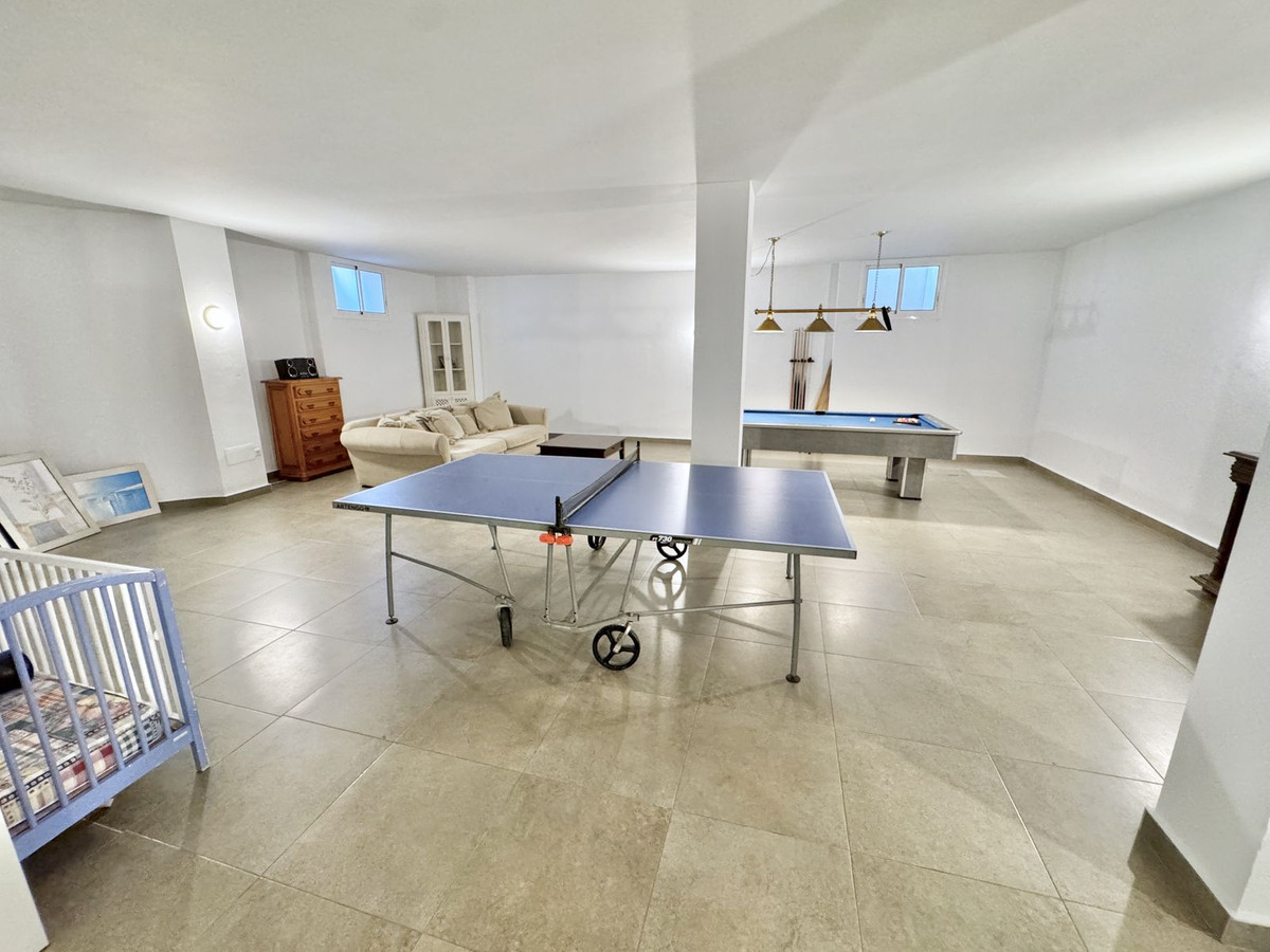 Image {index}: Detached Villa For sale, Mijas Costa, €1,595,000 [HFM-CL10248]