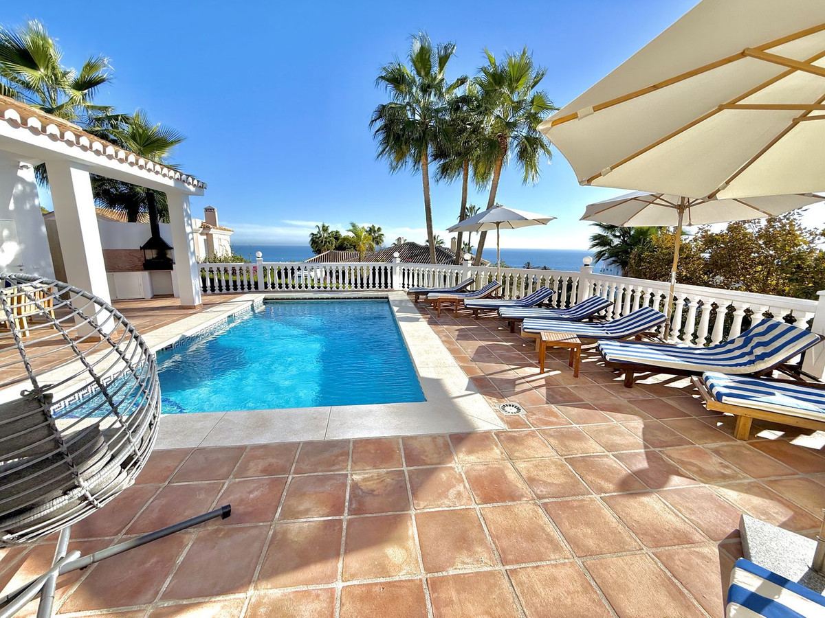 Image {index}: Detached Villa For sale, Mijas Costa, €1,595,000 [HFM-CL10248]