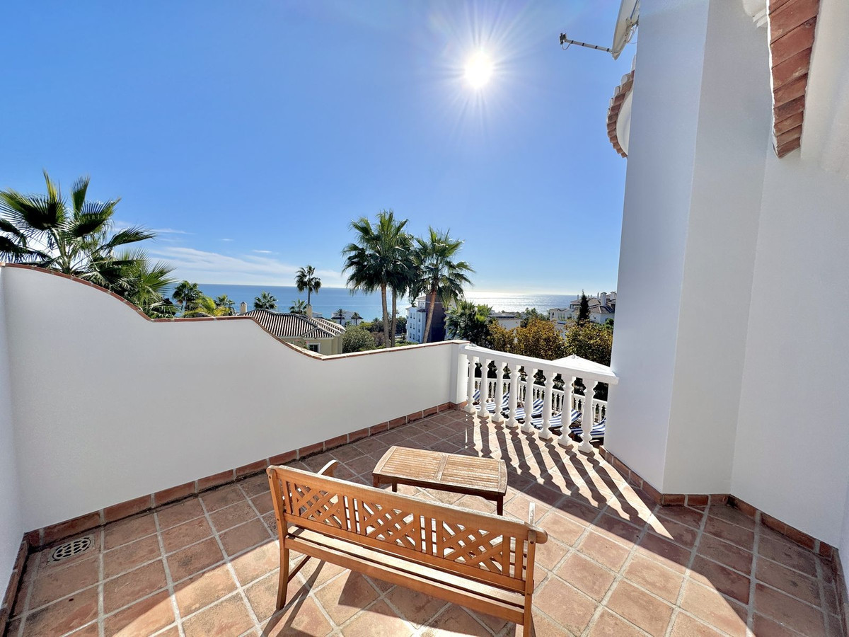 Image {index}: Detached Villa For sale, Mijas Costa, €1,595,000 [HFM-CL10248]