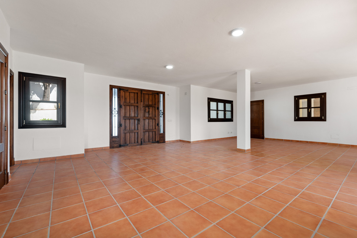 Image {index}: Detached Villa For sale, Casares, €1,645,000 [HFM-CL10249]