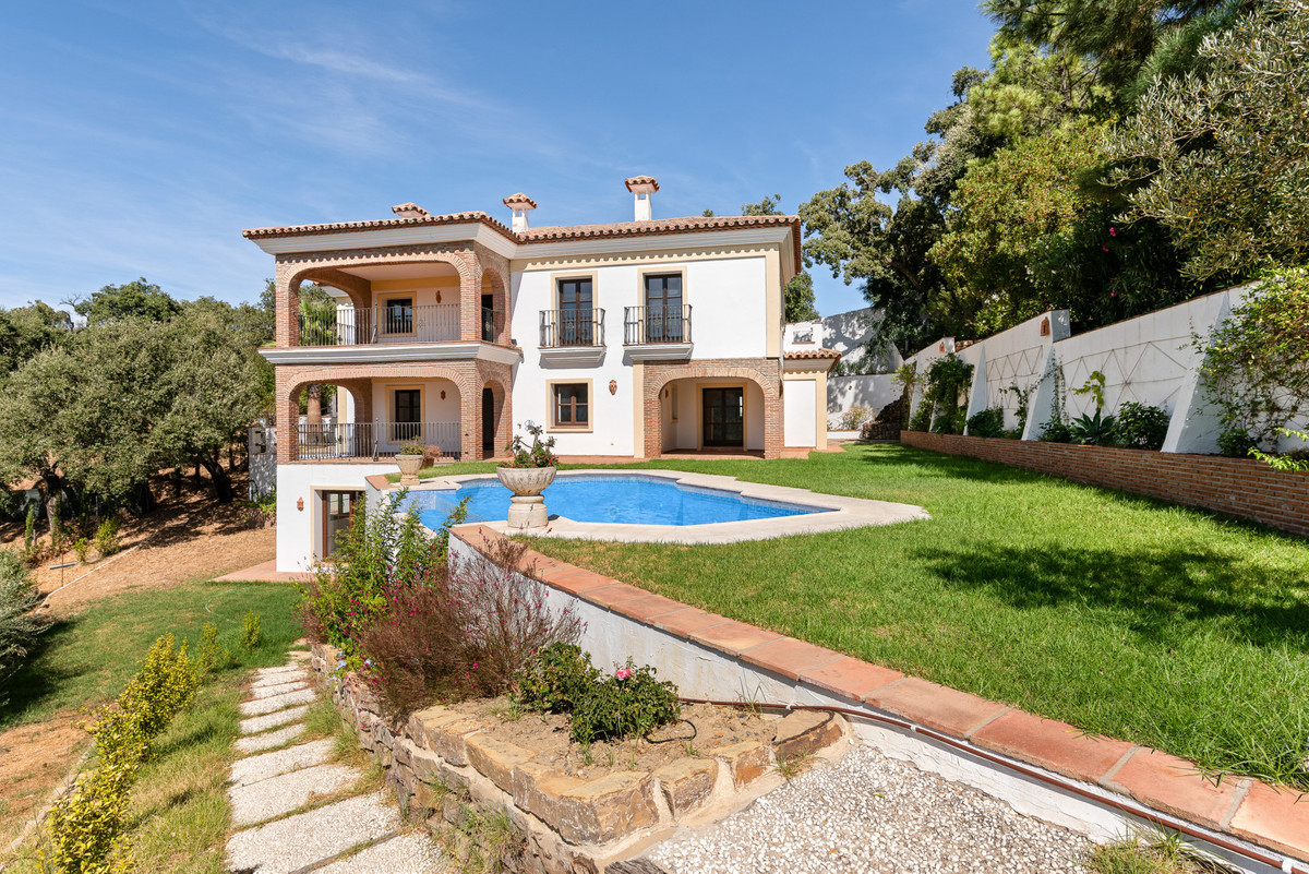 Image {index}: Detached Villa For sale, Casares, €1,645,000 [HFM-CL10249]