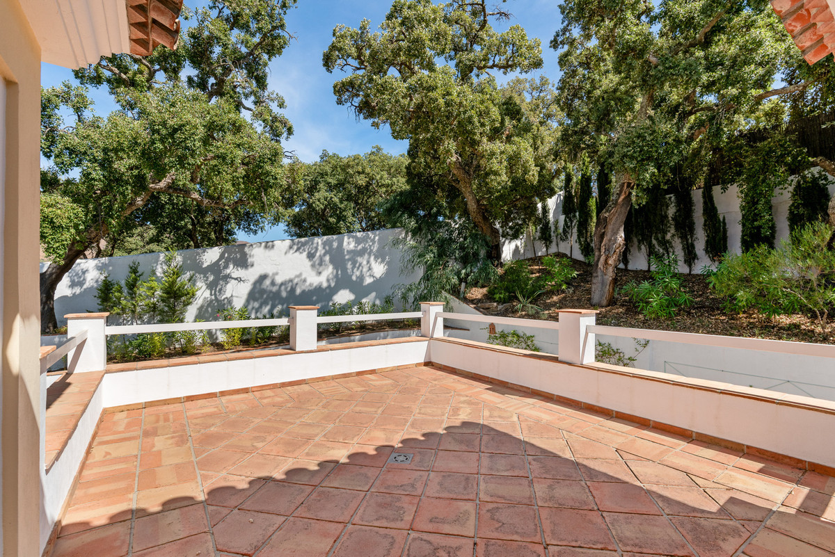 Image {index}: Detached Villa For sale, Casares, €1,645,000 [HFM-CL10249]