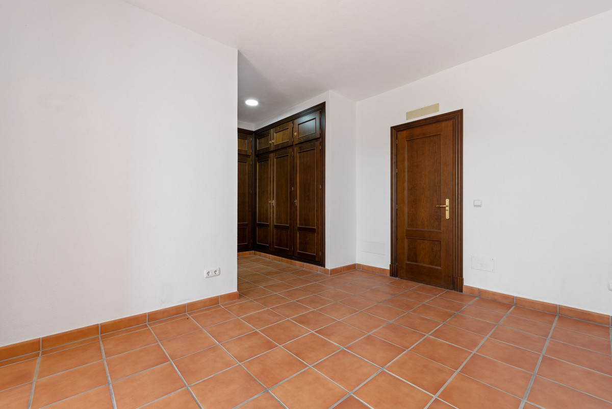 Image {index}: Detached Villa For sale, Casares, €1,645,000 [HFM-CL10249]