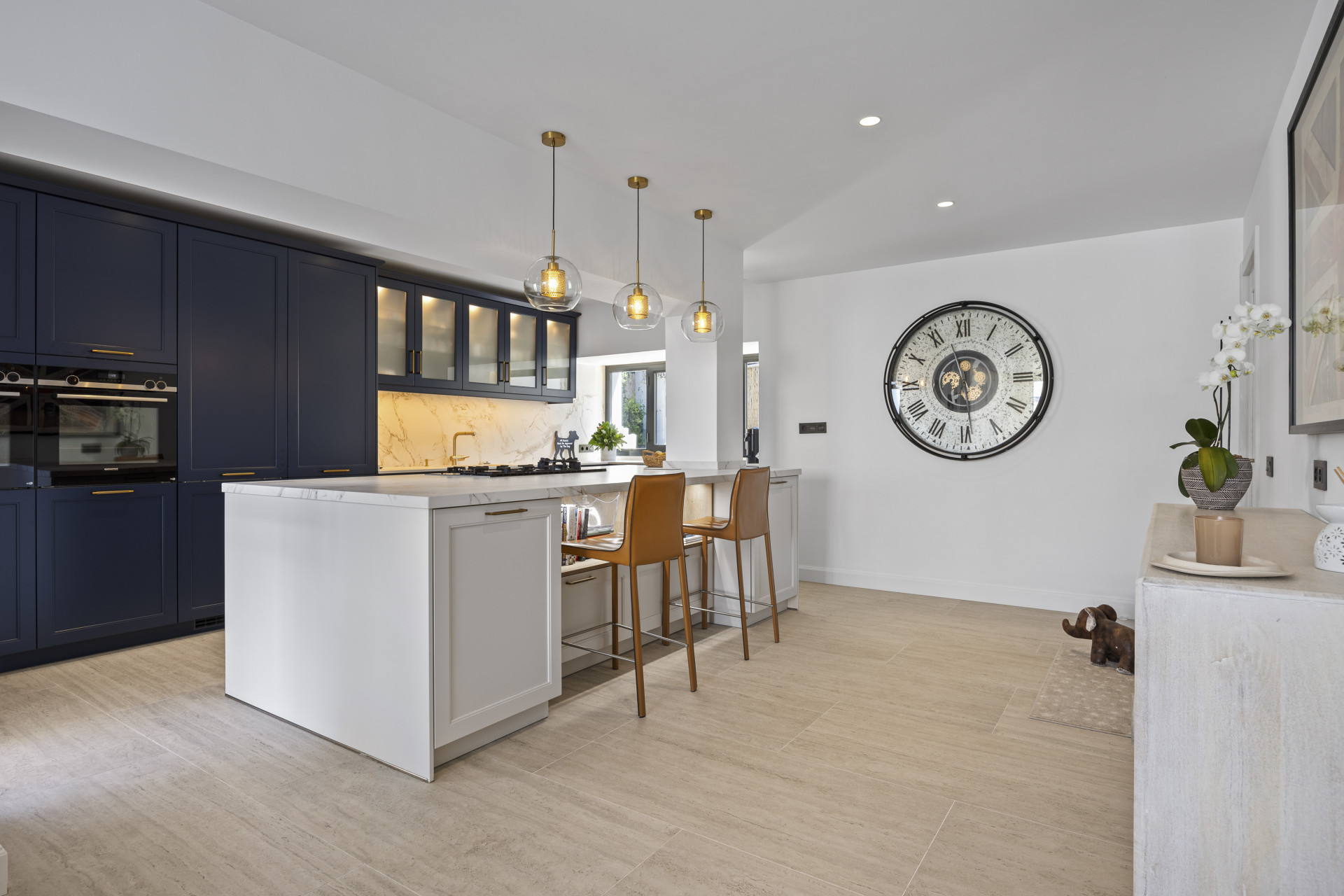 Image {index}: Detached Villa For sale, San Pedro de Alcántara, €1,795,000 [HFM-CL10236]