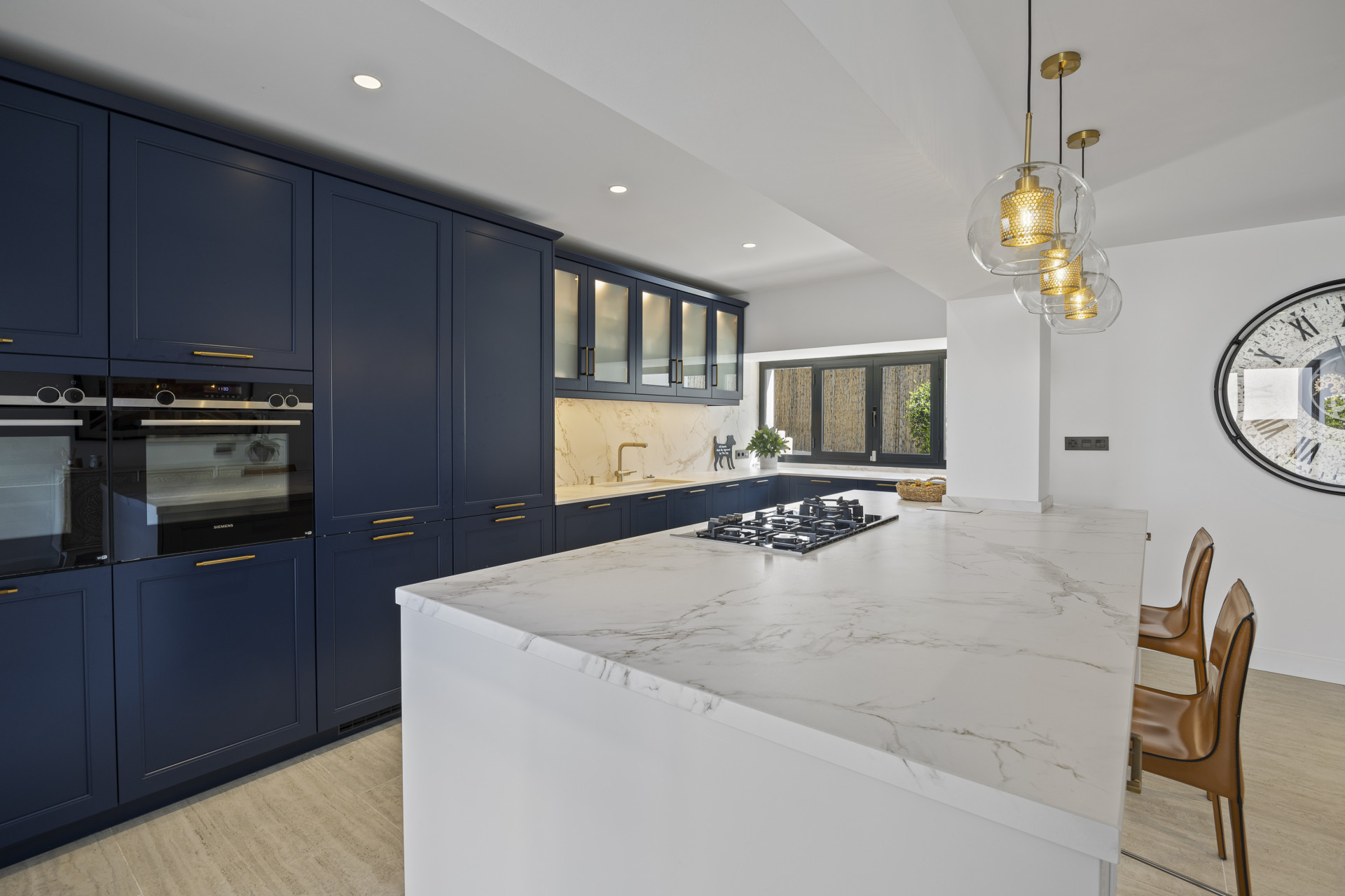 Image {index}: Detached Villa For sale, San Pedro de Alcántara, €1,795,000 [HFM-CL10236]