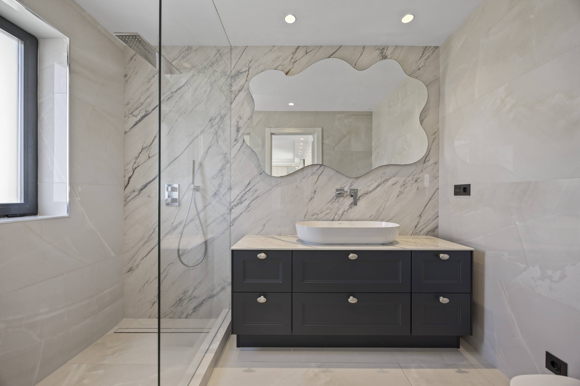 Image {index}: Detached Villa For sale, San Pedro de Alcántara, €1,795,000 [HFM-CL10236]