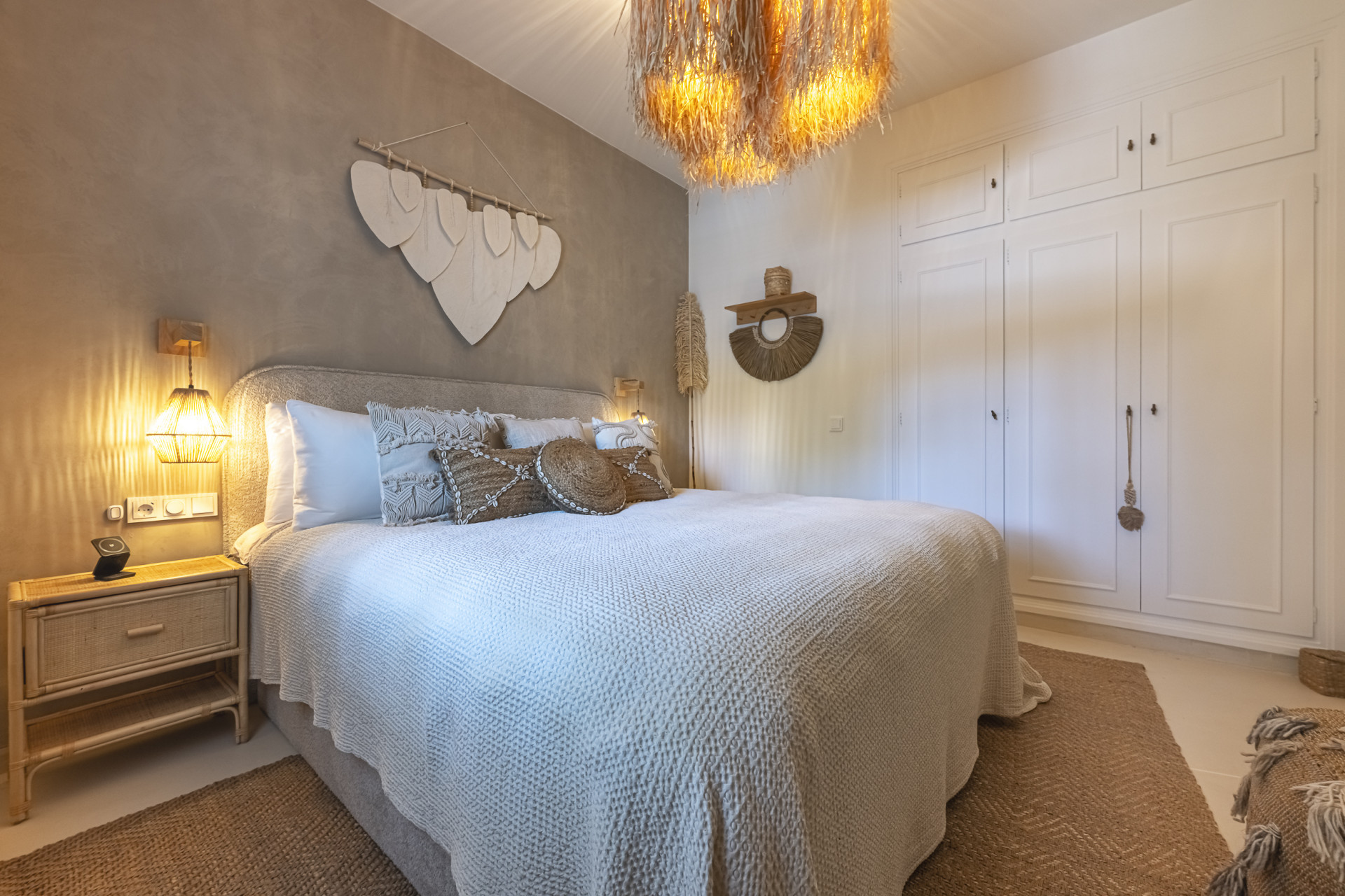 Image {index}: Detached Villa For sale, Nueva Andalucía, €2,495,000 [HFM-CL10235]