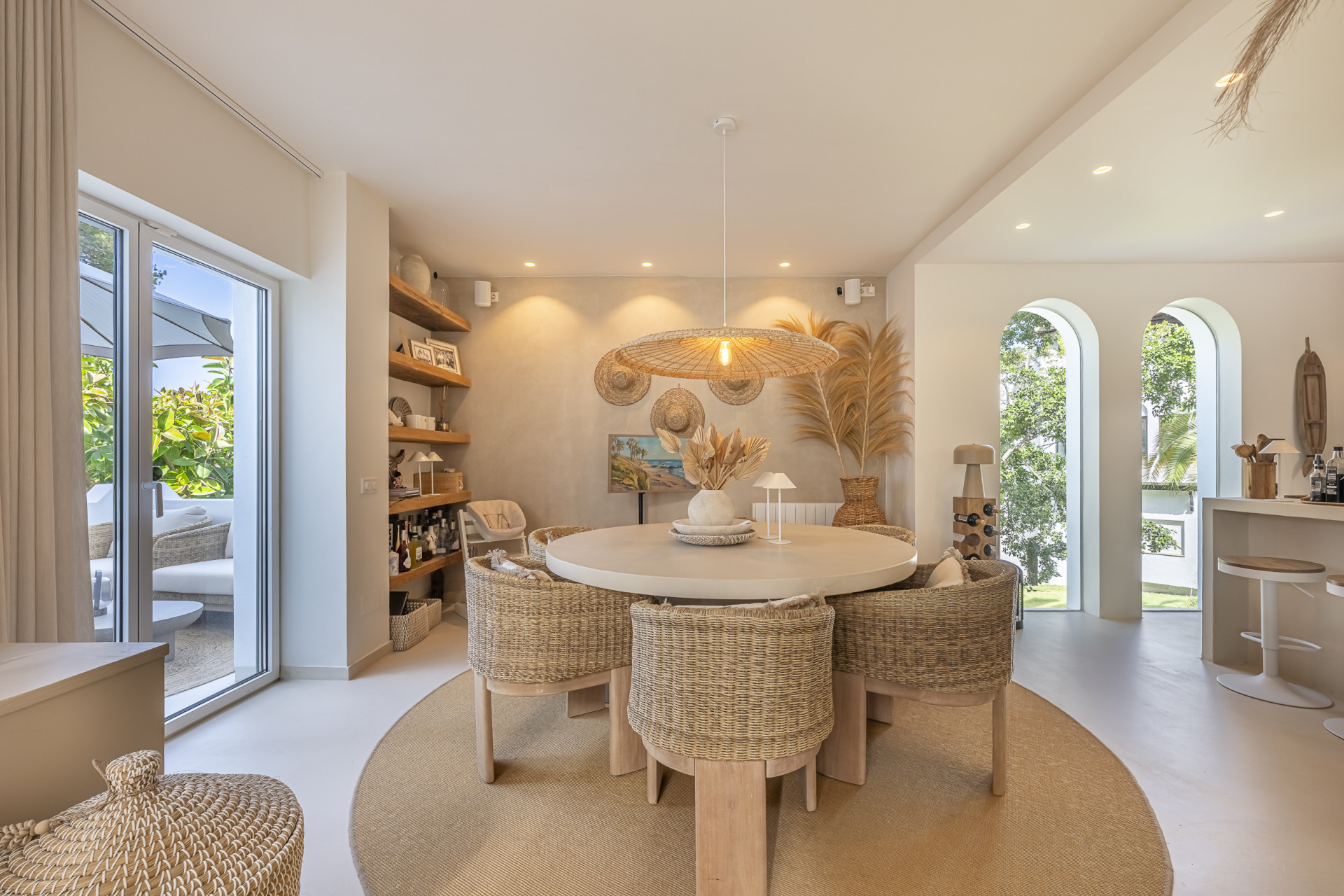 Image {index}: Detached Villa For sale, Nueva Andalucía, €2,495,000 [HFM-CL10235]