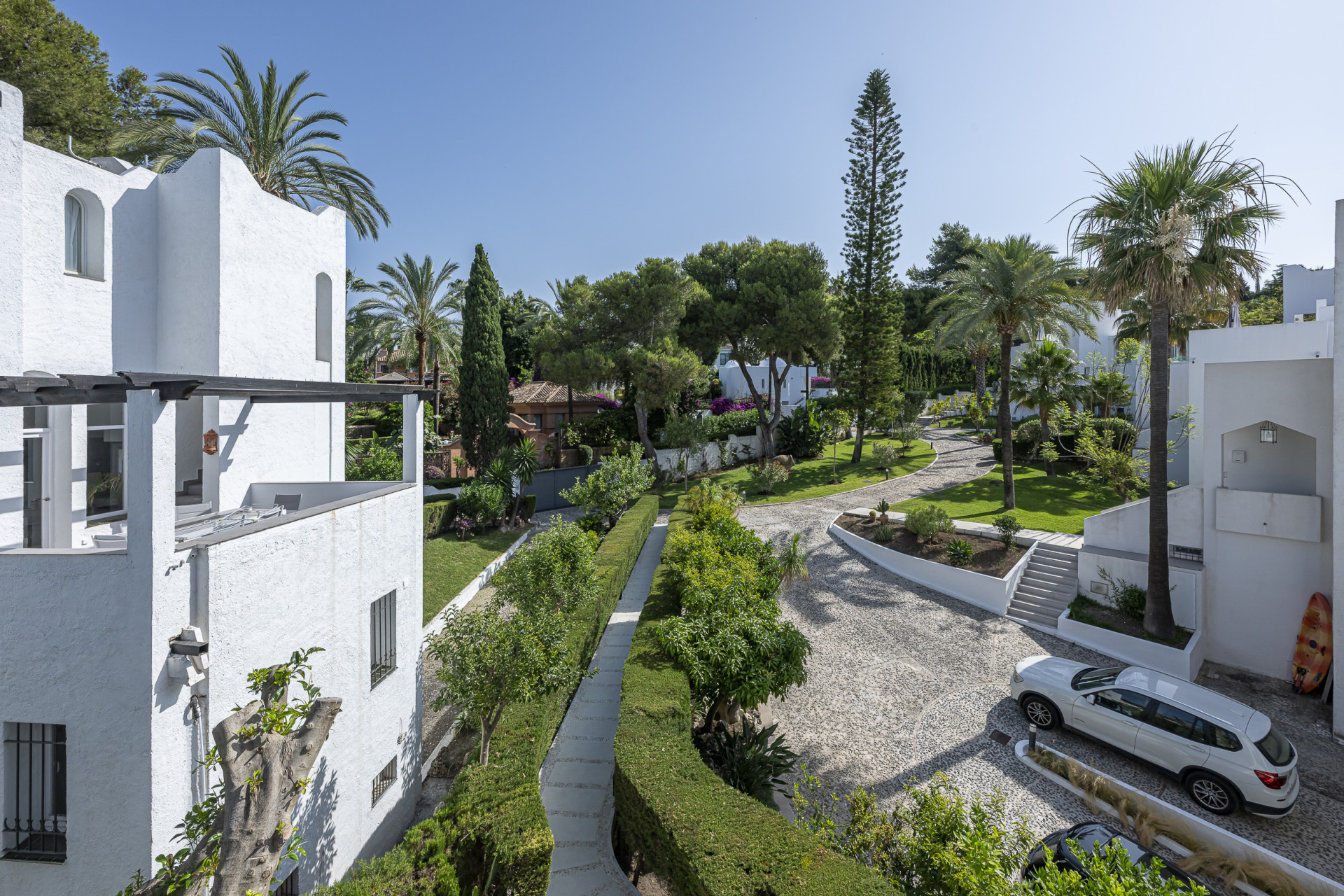 Image {index}: Detached Villa For sale, Nueva Andalucía, €2,495,000 [HFM-CL10235]