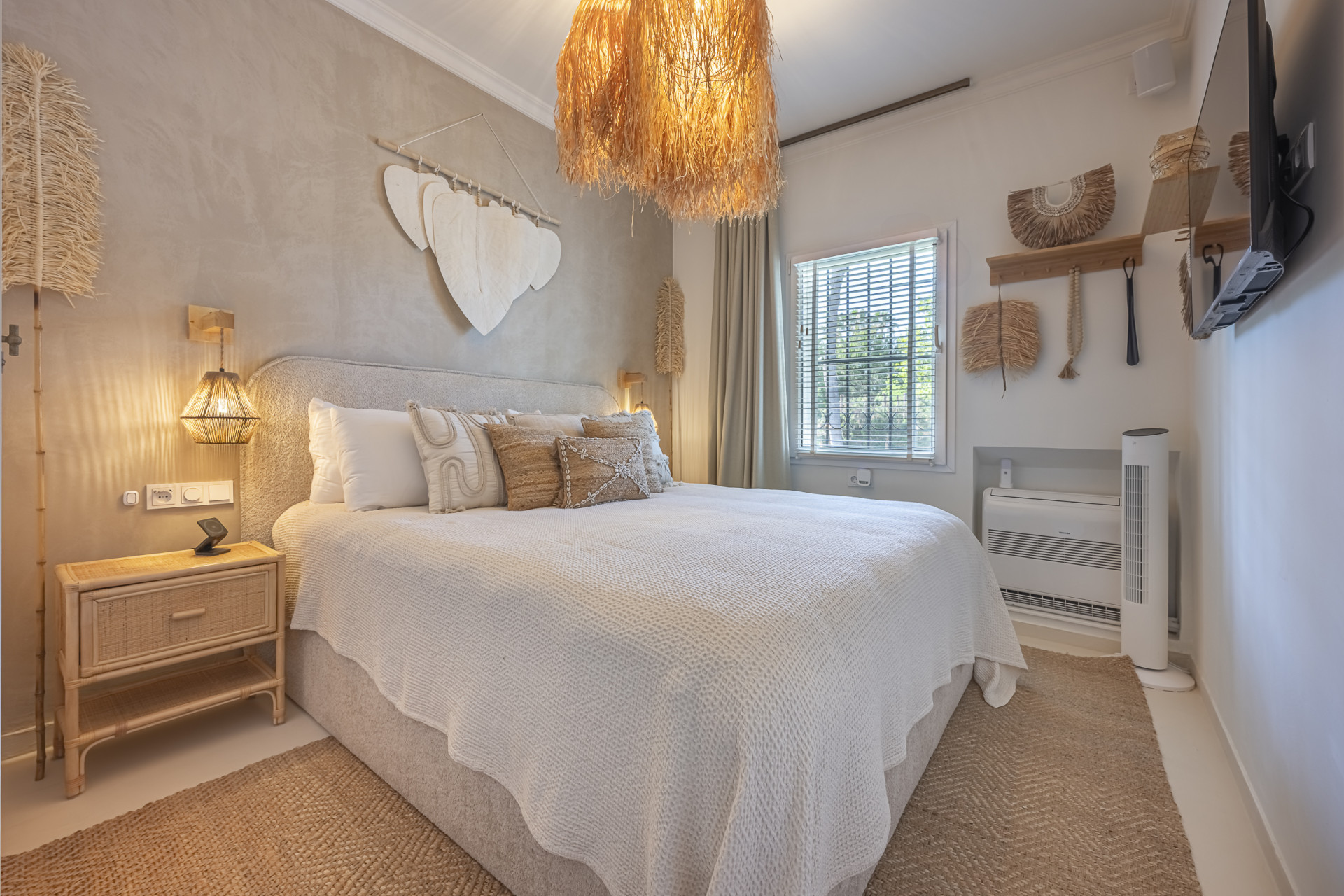 Image {index}: Detached Villa For sale, Nueva Andalucía, €2,495,000 [HFM-CL10235]