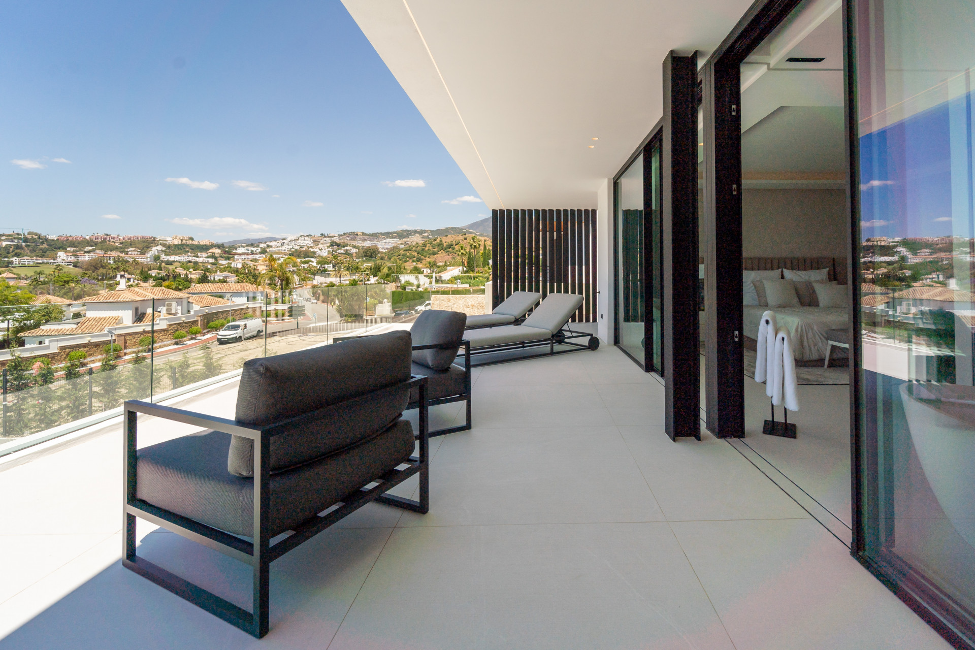 Image {index}: Detached Villa For sale, Nueva Andalucía, €4,700,000 [HFM-CL10238]