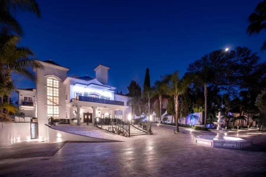 Image {index}: Detached Villa For sale, Puerto Banús, €30,000,000 [HFM-CL10241]