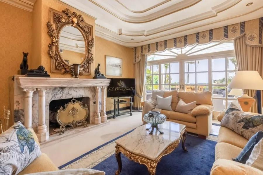 Image {index}: Detached Villa For sale, Puerto Banús, €30,000,000 [HFM-CL10241]